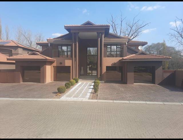 4 BEDROOM HOUSE FOR SALE IN EMFULENI GOLF ESTATE